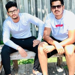 Meet your Posher, Amrit